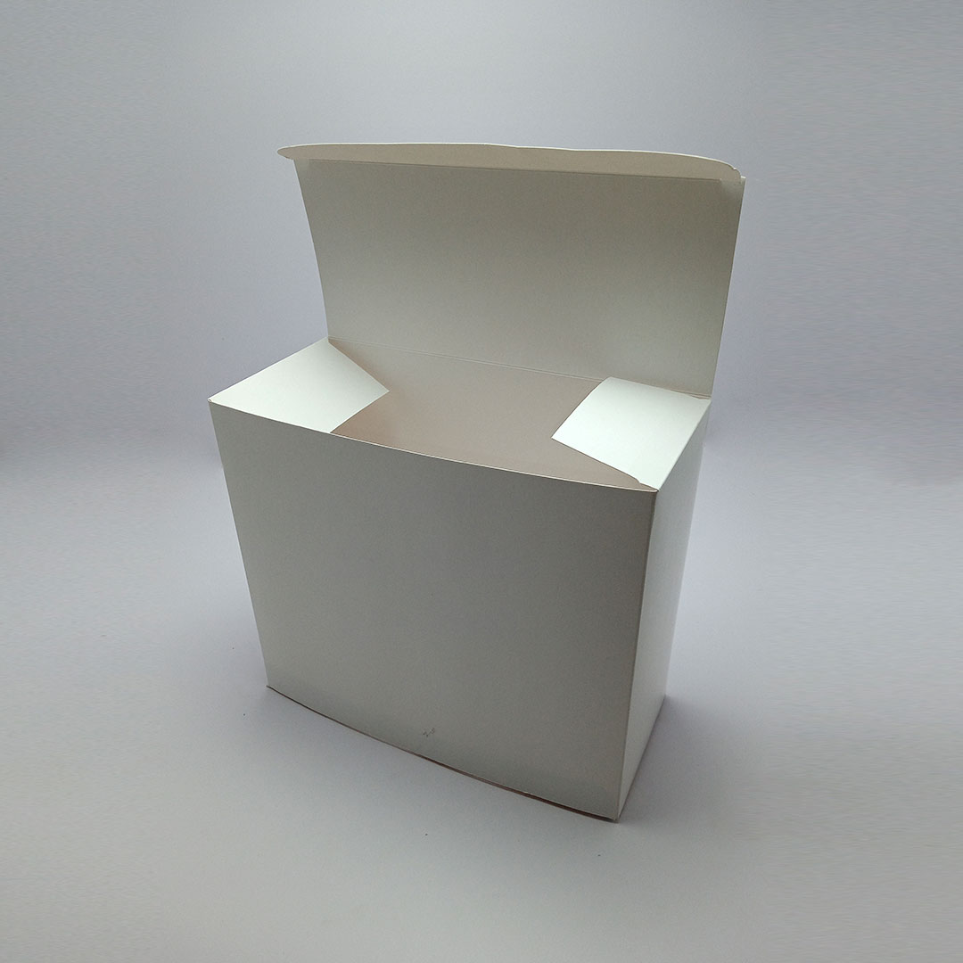 Caja rectangular de cartulina para regalos